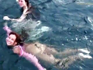 3 japon anne kızlar yüzmek ve var eğlence içinde the deniz, xxx film cb