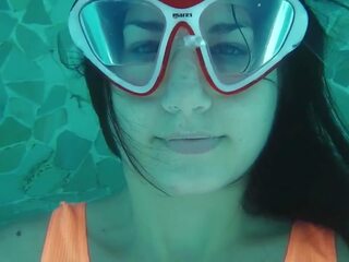 Pod vodo najbolj vroča gymnastics s micha gantelkina: x ocenjeno video b8 | sex