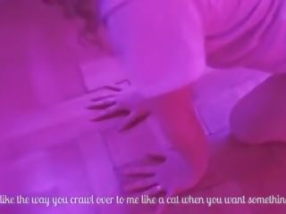Curvy feature Pleases Her Pussy, Free Free young woman Tube sex movie video